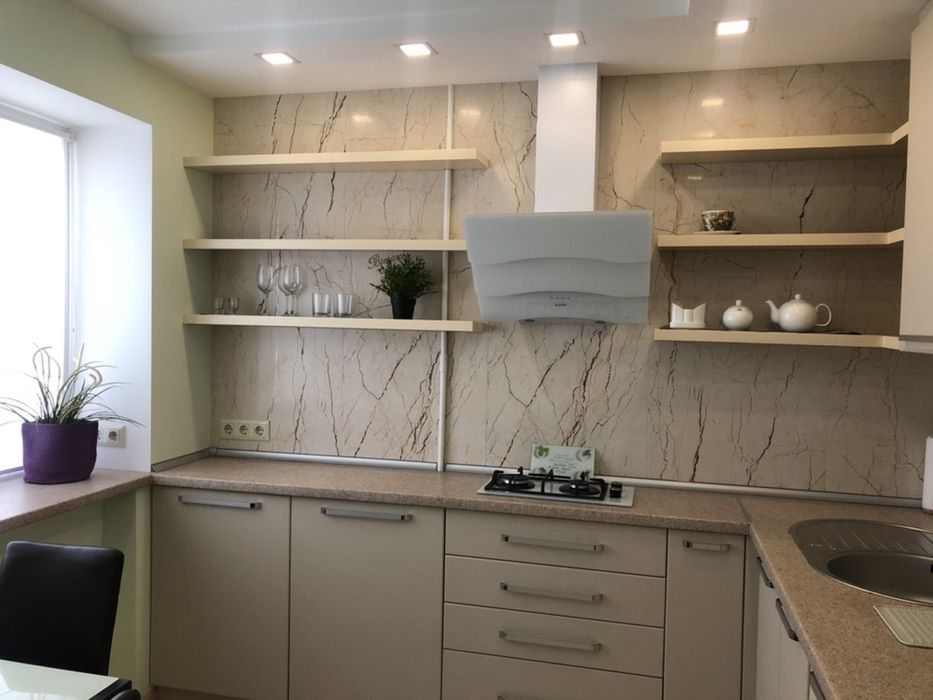 ЛЮКС, Коцюбинського, ТЕПЛО, РРО-чек, MegogoMax, подобово