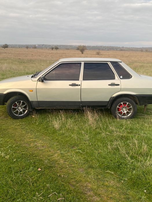 продам ваз 21099