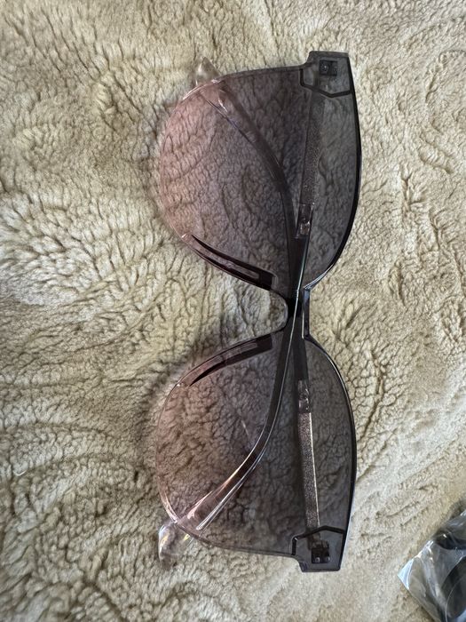 Сонцезахисні окуляри нові