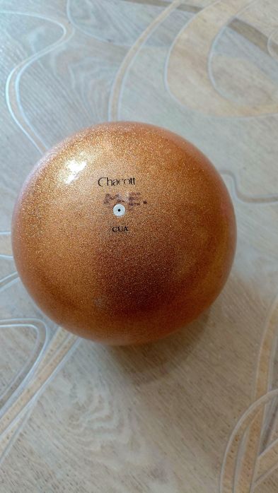 Продам гимнастический мяч Chacott 17 см