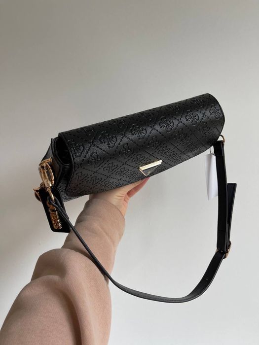 Жіноча сумочка Guess