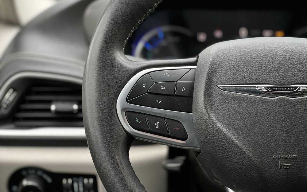 Chrysler Pacifica 2022