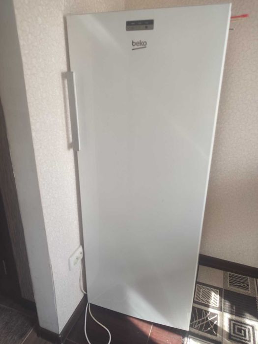 Морозильна камера BEKO