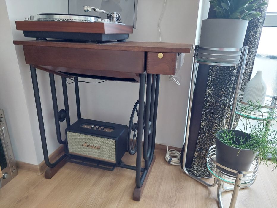 Stolik z maszyny do szycia Łucznik