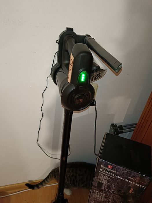 Bezprzewodowy odkurzacz pionowy bateria wymienne końcówki Berlinghause