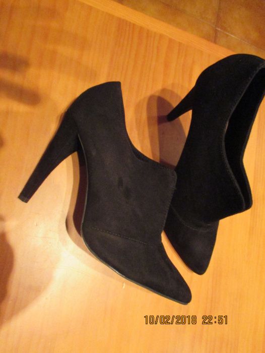 Sapatos pretos  Bershka