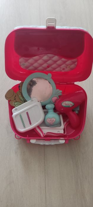 Деткская косметичка