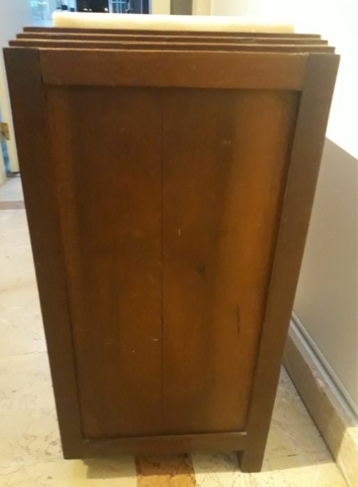 Mesa peniqueiro muito antiga