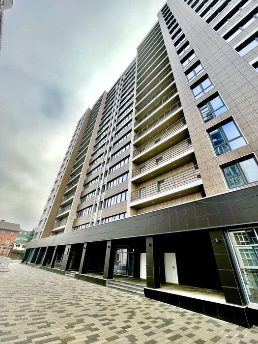 Без комісії! Продам 3-кім. квартиру в ЖК Дипломат, М Ботанічний Сад