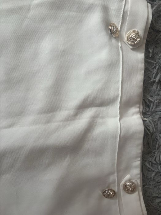 Biała elegancka spódniczka mini