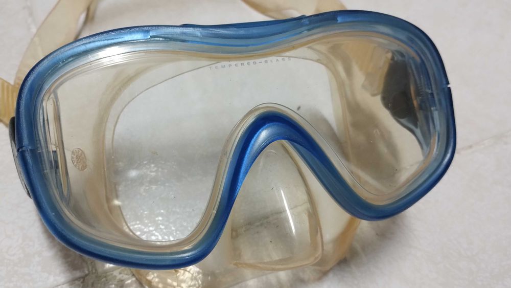 Óculos de mergulho e snorkel