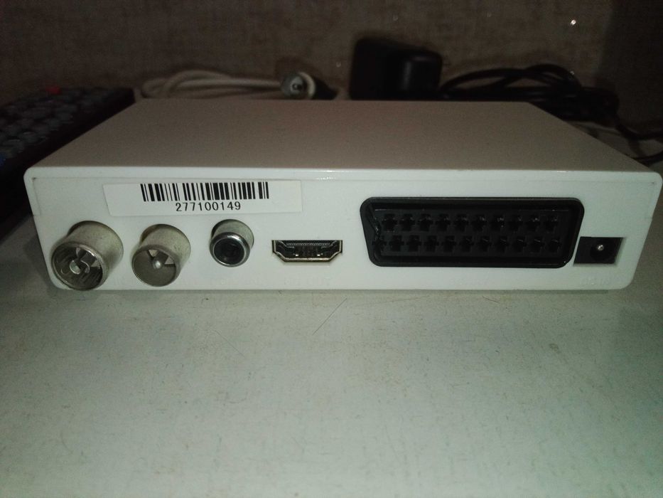 Цифровий Тюнер Т2 Alma 2771 THD DVB-T2