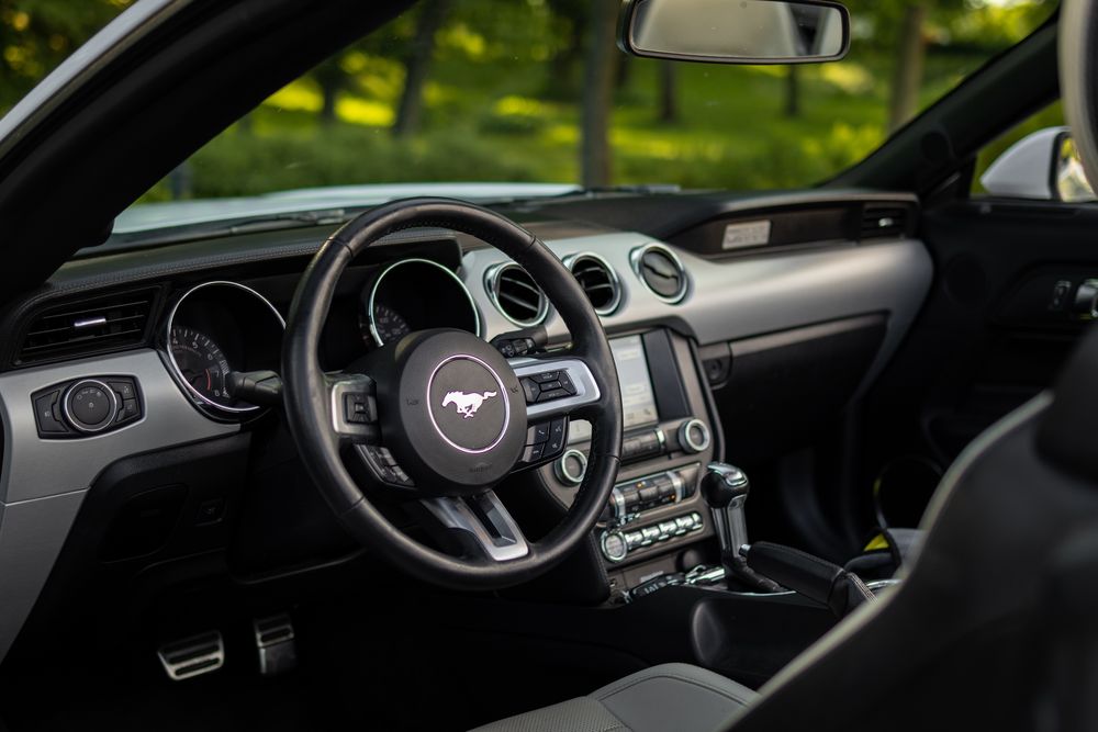 Wypożyczalnia aut Mustang camaro cabrio 3.7 V6 wynajem aut promocja