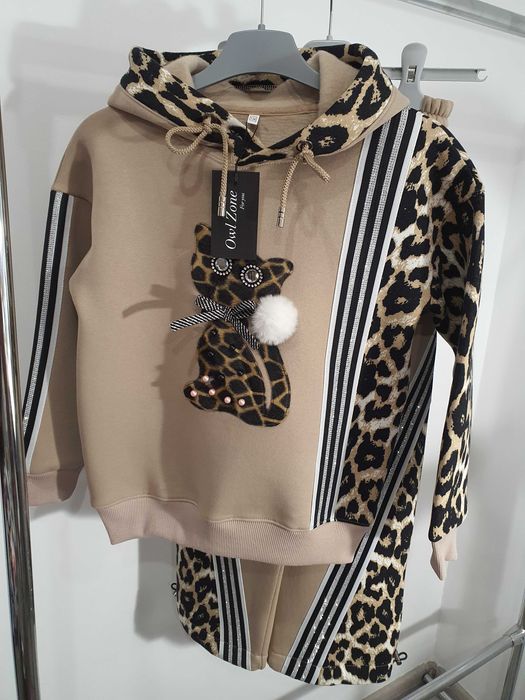 Дуже гарні теплі костюми на флісі для дівчат