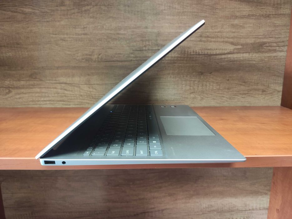 Laptop HP Pavilion 16-ag0015nw Ryzen 5 8540u 16GB SSD 512GB 16"FHD GW