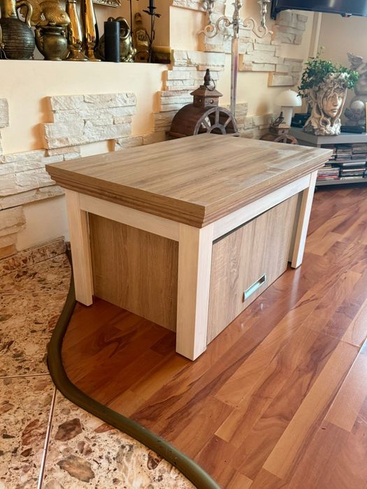 Stolik , ława z wysuwaną szafką (meble,łozko,sofa,kanapa)