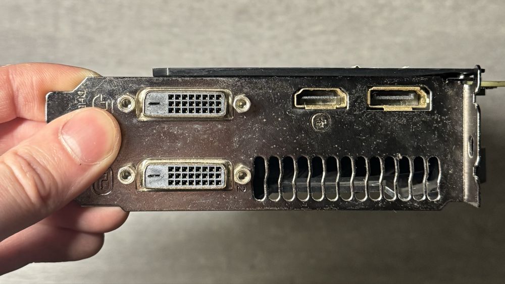 Видеокарта Gigabyte GTX 1060 3gb Windforce