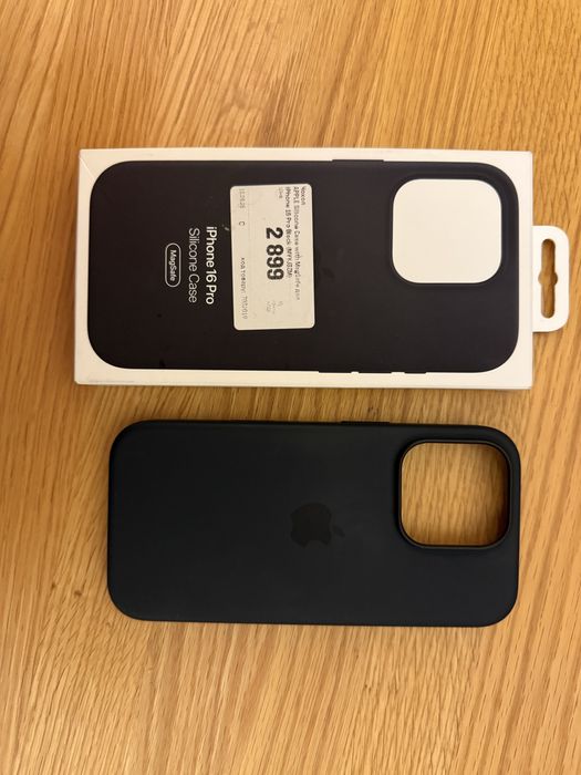 Чехол iphone 16 pro оригінал