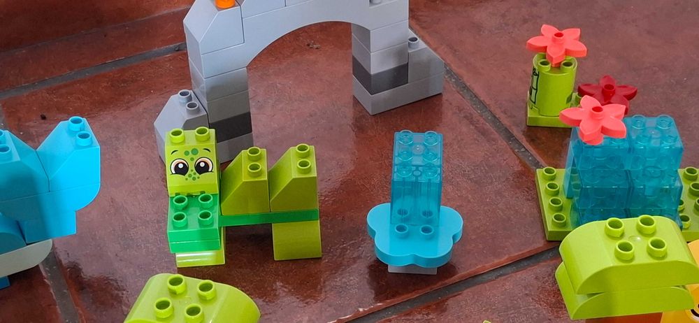 LEGO DUPLO 10934 – Animais do Mundo (completo exceto 1 peça)