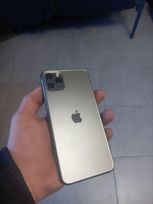 Продам айфон 11pro max