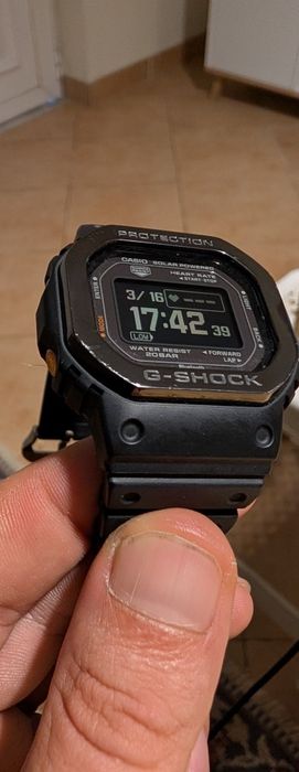 Casio G Shock DW-H5600 + Garmin Instinct