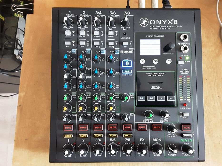 Onyx8 - mikser analogowy  audio