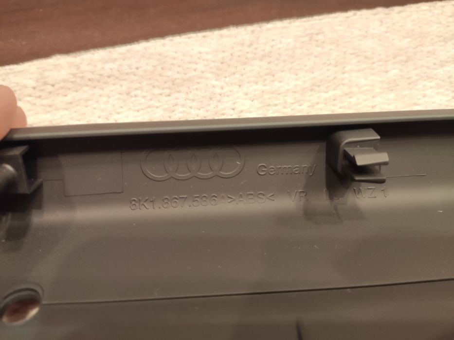 Vendo 2 peças (interior) Audi A4 B8 Originais NOVAS