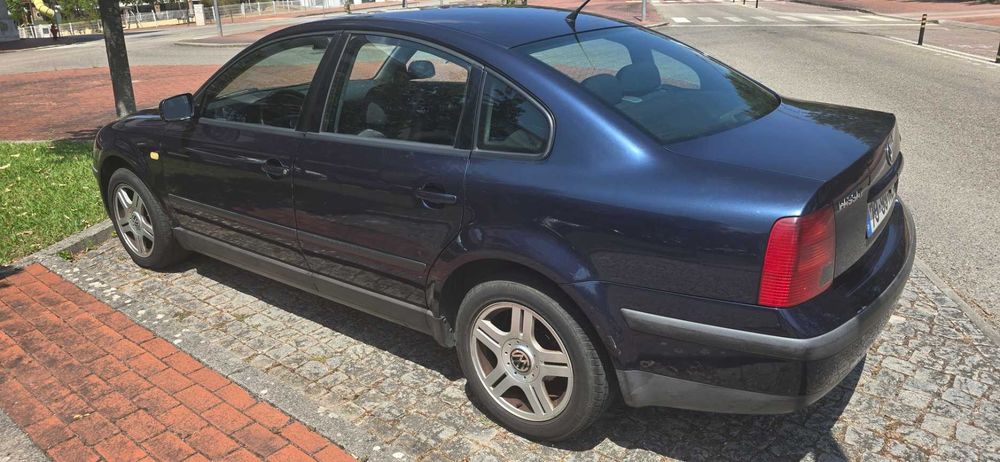 Volkswagen Passat 1.9 TDI 115 cv foto 4