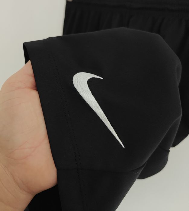 Nike krótkie spodenki sportowe męskie M