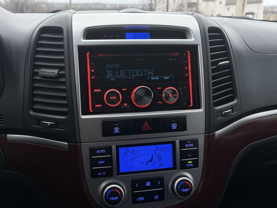 Продам Hyundai Santa Fe 2.2 D 4x4 2010