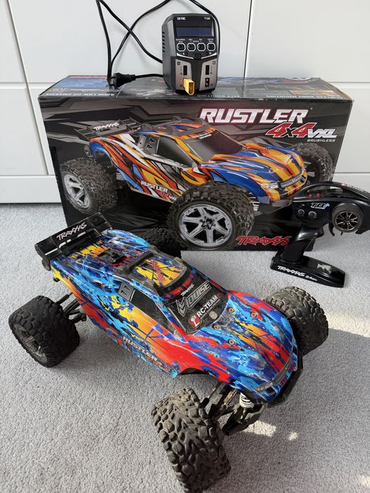 Model rc traxxas rustler 4x4 vxl
