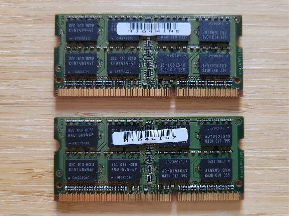 2 kości pamięci RAM Samsung M471B5673FH0-CF8 2GB SO-DIMM DDR3