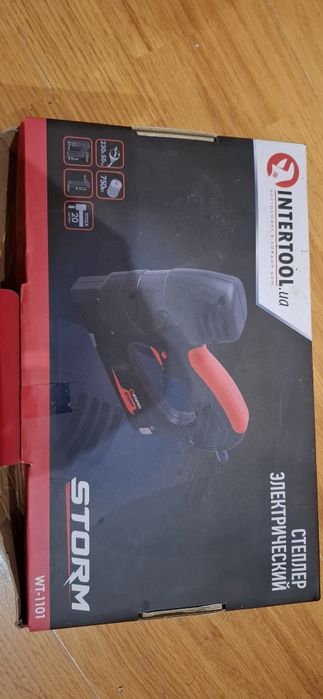 Степлер электрический