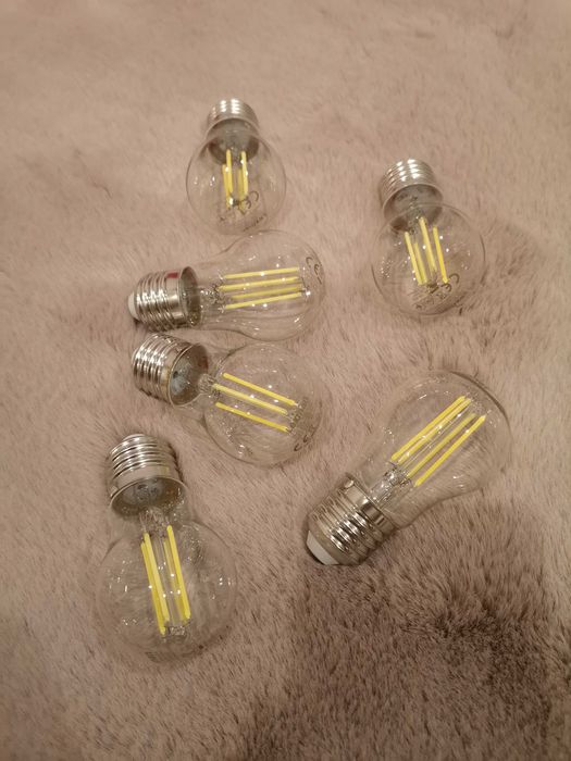 Candeeiro de teto (quase novo e com lâmpadas incluídas)