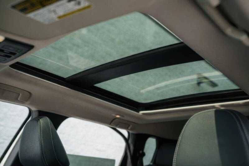 2023 Mitsubishi Outlander PHEV SE