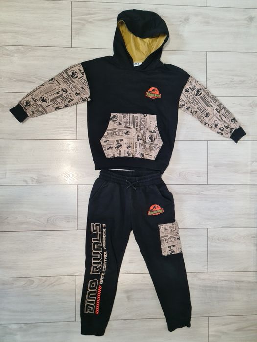 Komplet dresy bluza spodnie 134-140 chłopiec Jurassic World