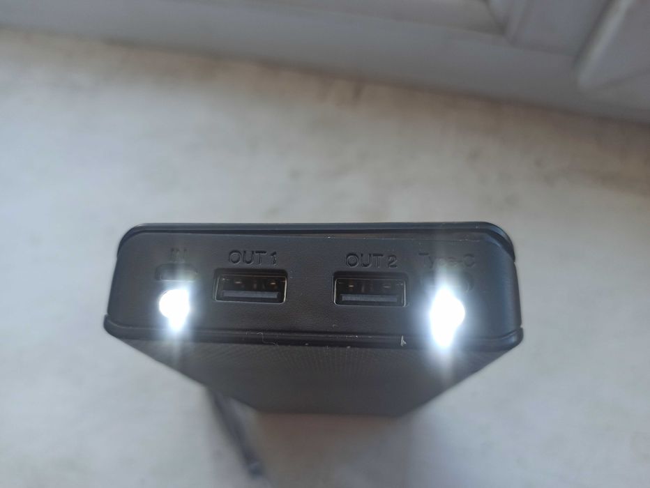 Потужний повербанк PowerBank 18650x8