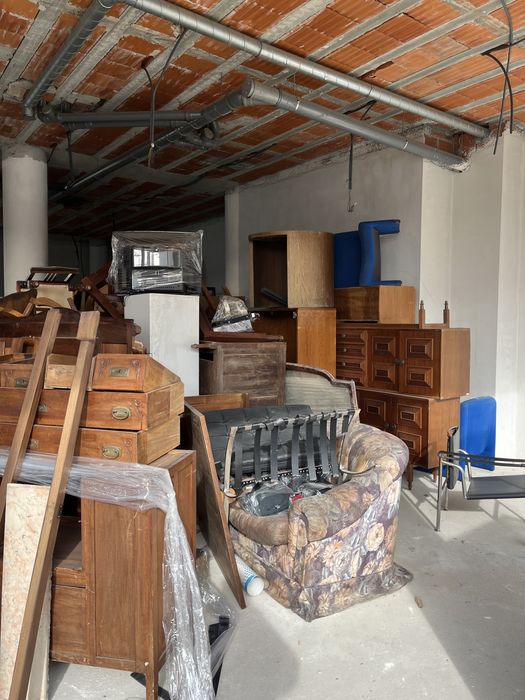 Material de Armazem / Loja para desocupar (Para Venda Rapida)