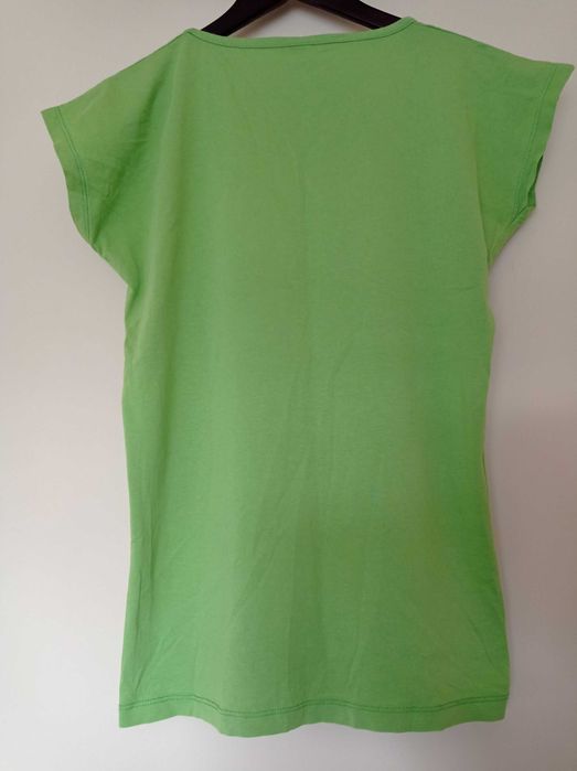 T-shirt z aplikacją i napisami