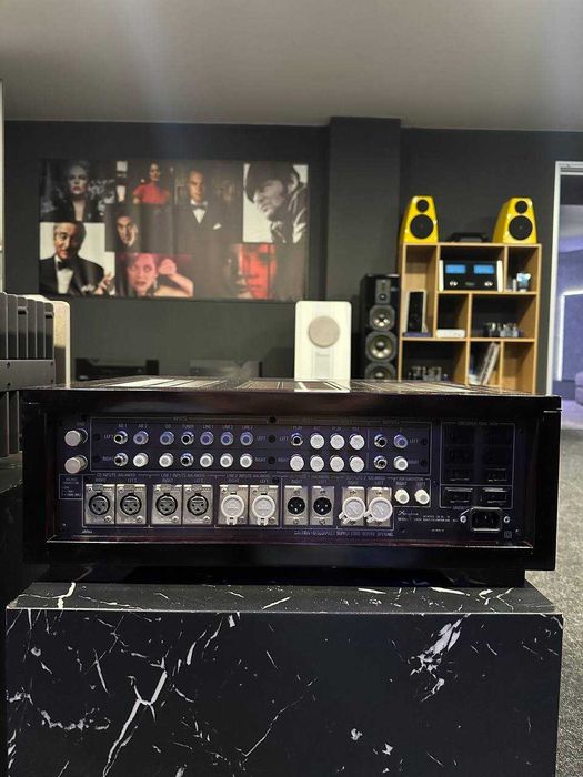 Попередній підсилювач Accuphase C-280V