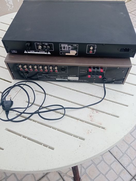 Rádio e amplificador (vendo pela melhor oferta).