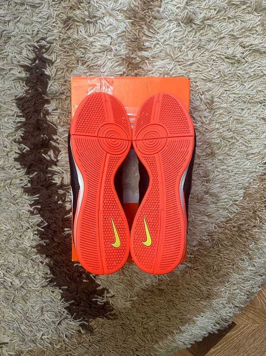 Футзалки бутси сороконожки nike,мercurial,tiempo,phantom,hypervenom.