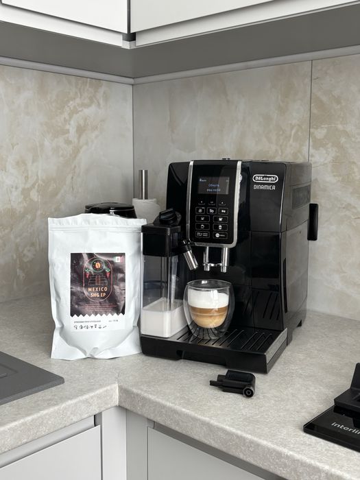 Кавомашина Delonghi dinamica