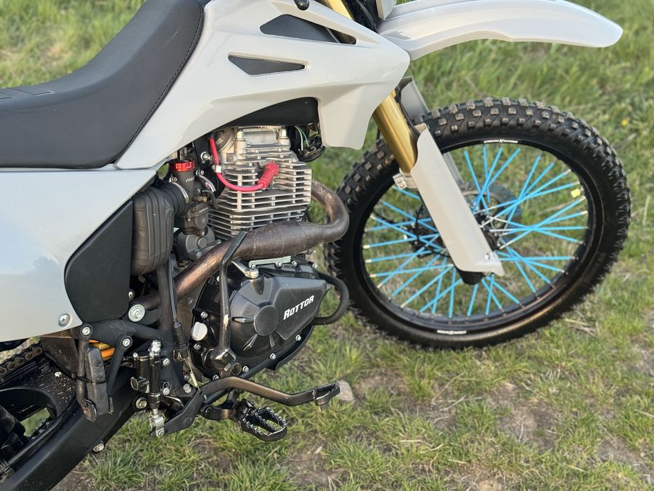 Прдам Enduro Moto Cros 250