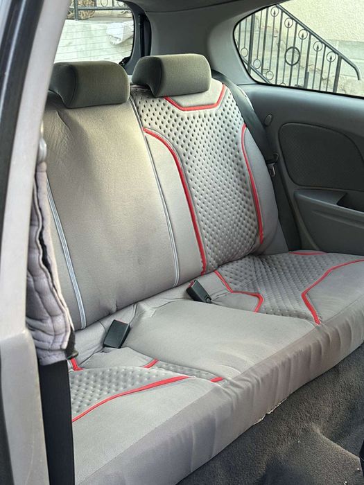 Продам машину Nissan Almera 2002 року