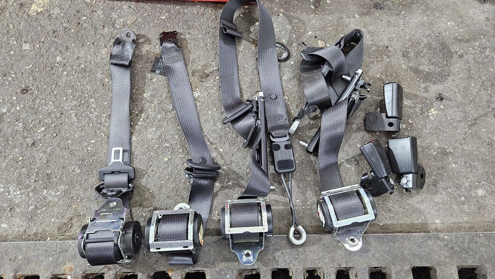 Pas pasy bezpieczeństwa opel corsa d lewy prawy przód tył przednie