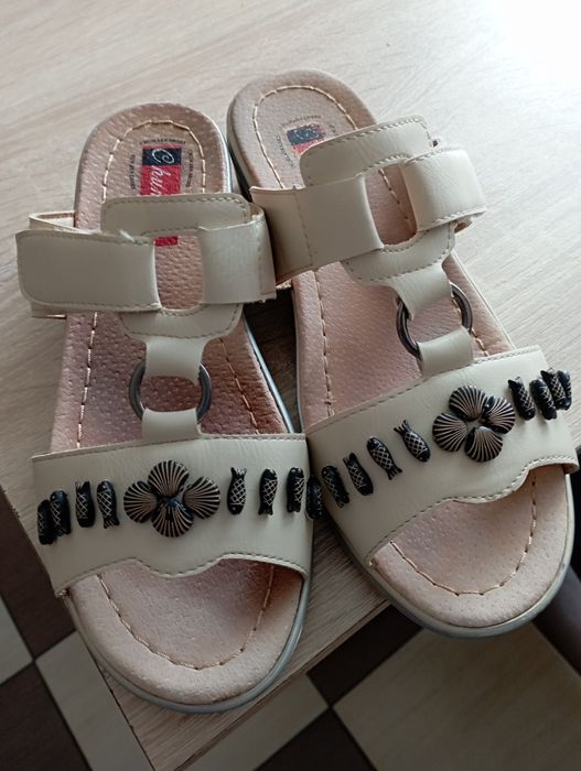 Buty klapki damskie 37