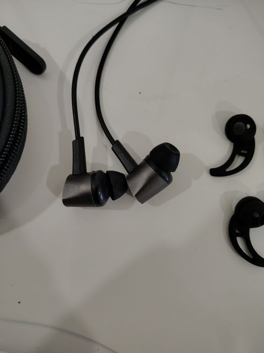 Auriculares ASUS rogue II ANC