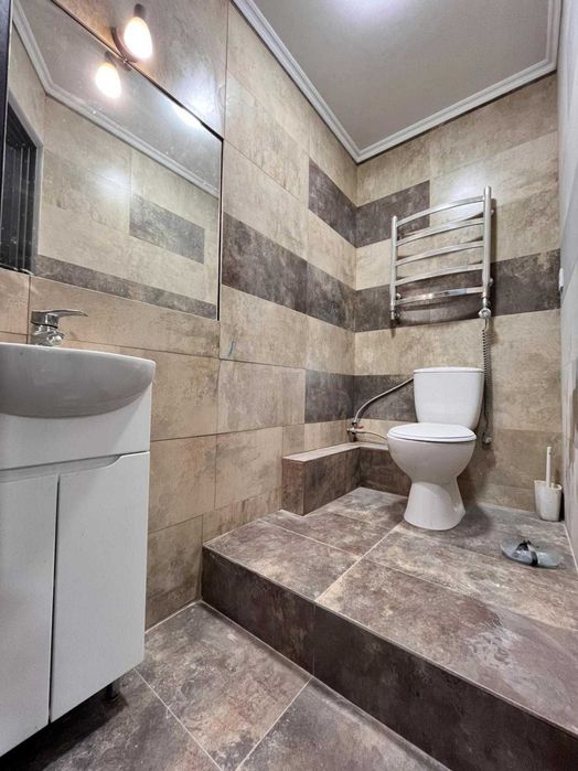 Продаж Комерційного приміщення, Фасадний окремий вхід, Личаків. район