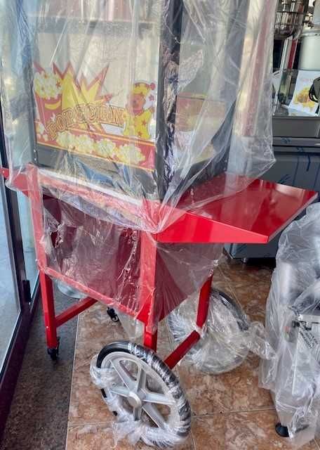 Máquina de Pipocas com carrinho